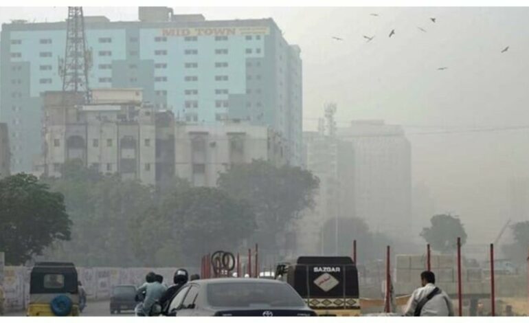  Karachi Sees Clear Skies, Smog Lingers in Other Regions