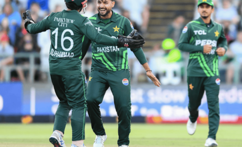  Pakistan Defeats South Africa by 81 Runs in Second ODI, Wins Series